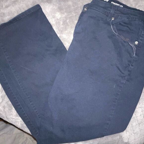 Style & Co. Plus Size Straight Leg Jeans - Picture 2 of 13